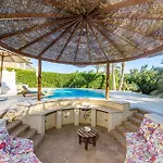 Cozy Villa With Private Pool In Upper Nubia