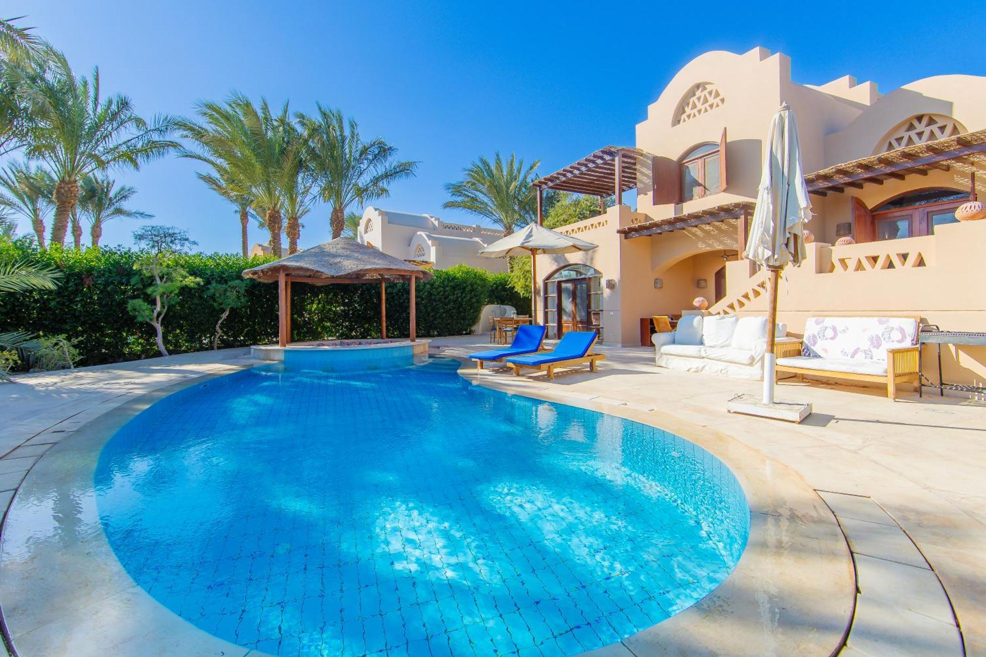 Cozy With Private Pool In Upper Nubia
